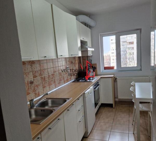 Basarabia- Diham 2 camere deccomandate, 64mp, et.5, renovat, mobilat,