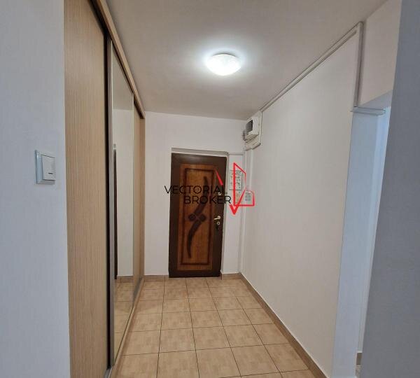 Basarabia- Diham 2 camere deccomandate, 64mp, et.5, renovat, mobilat,